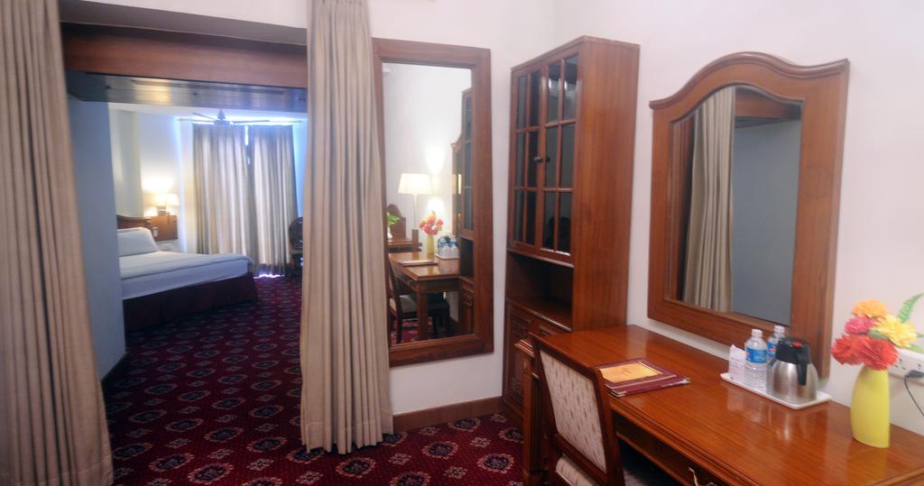 Hotel Jaipur Palace חדר תמונה
