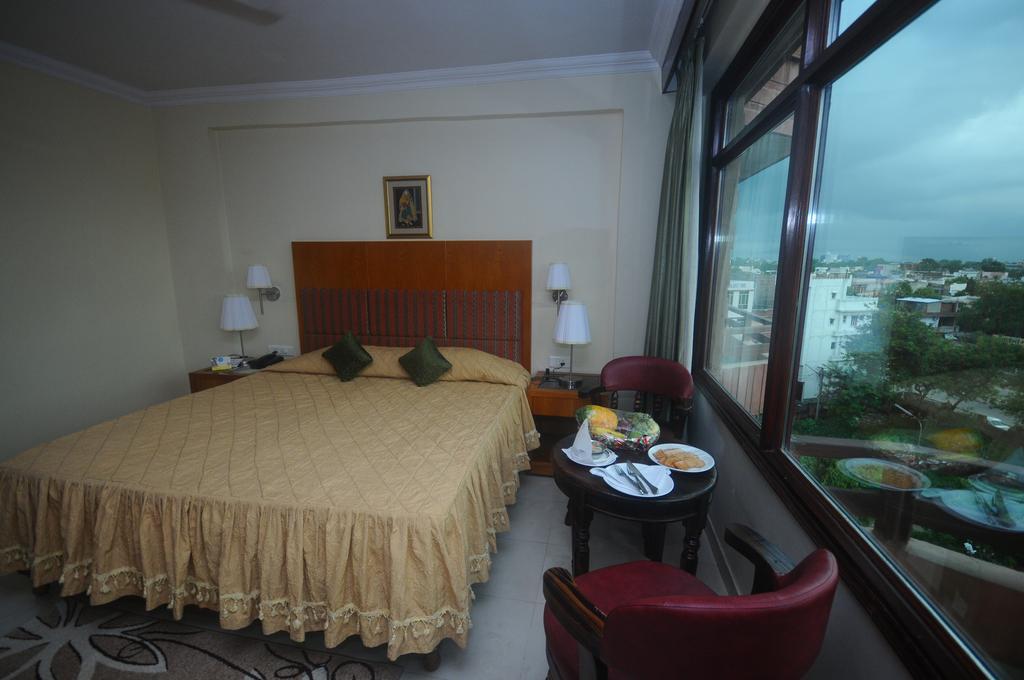 Hotel Jaipur Palace חדר תמונה