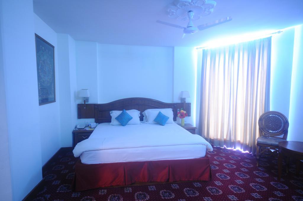Hotel Jaipur Palace חדר תמונה