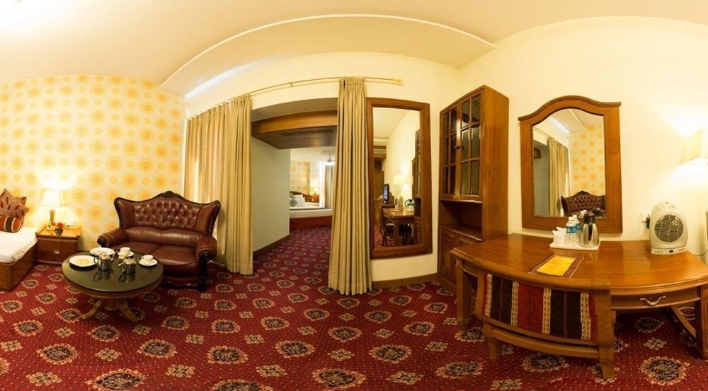 Hotel Jaipur Palace מראה חיצוני תמונה